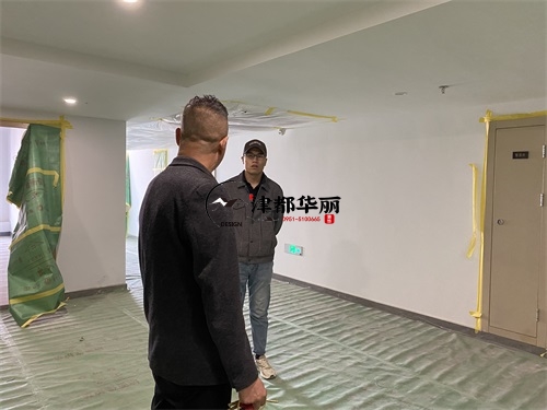 銀川裝修公司|銀川易馳辦公室裝修設計工地量尺